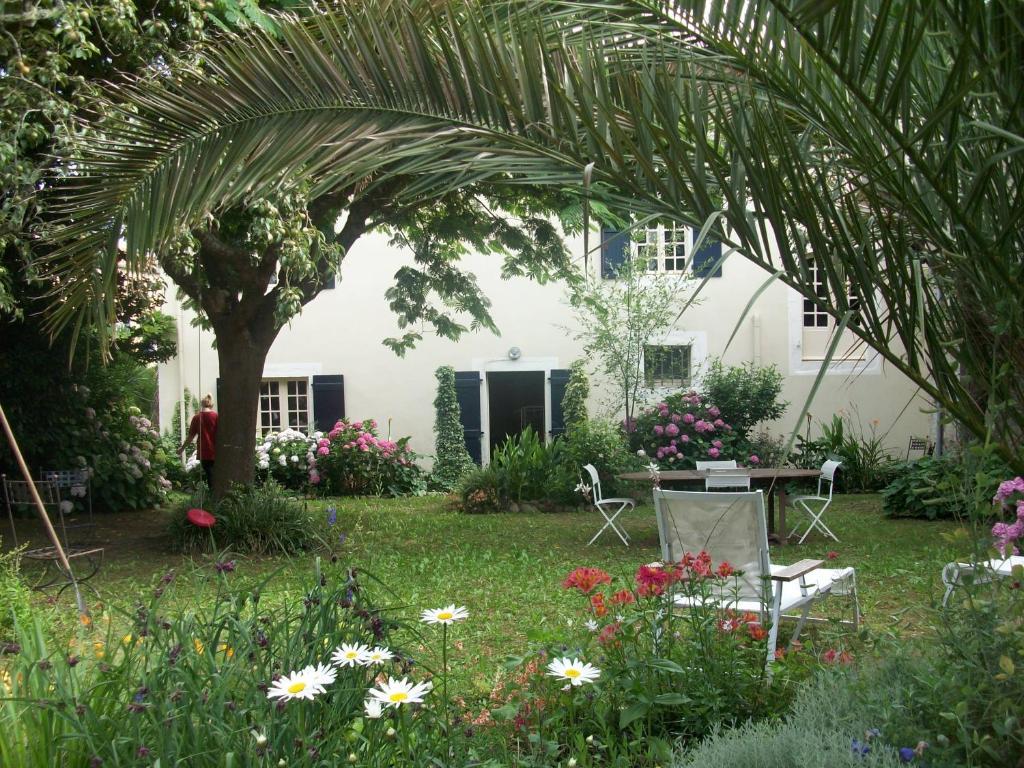 Chambres D'Hotes Aroha Sorde-lʼAbbaye 외부 사진